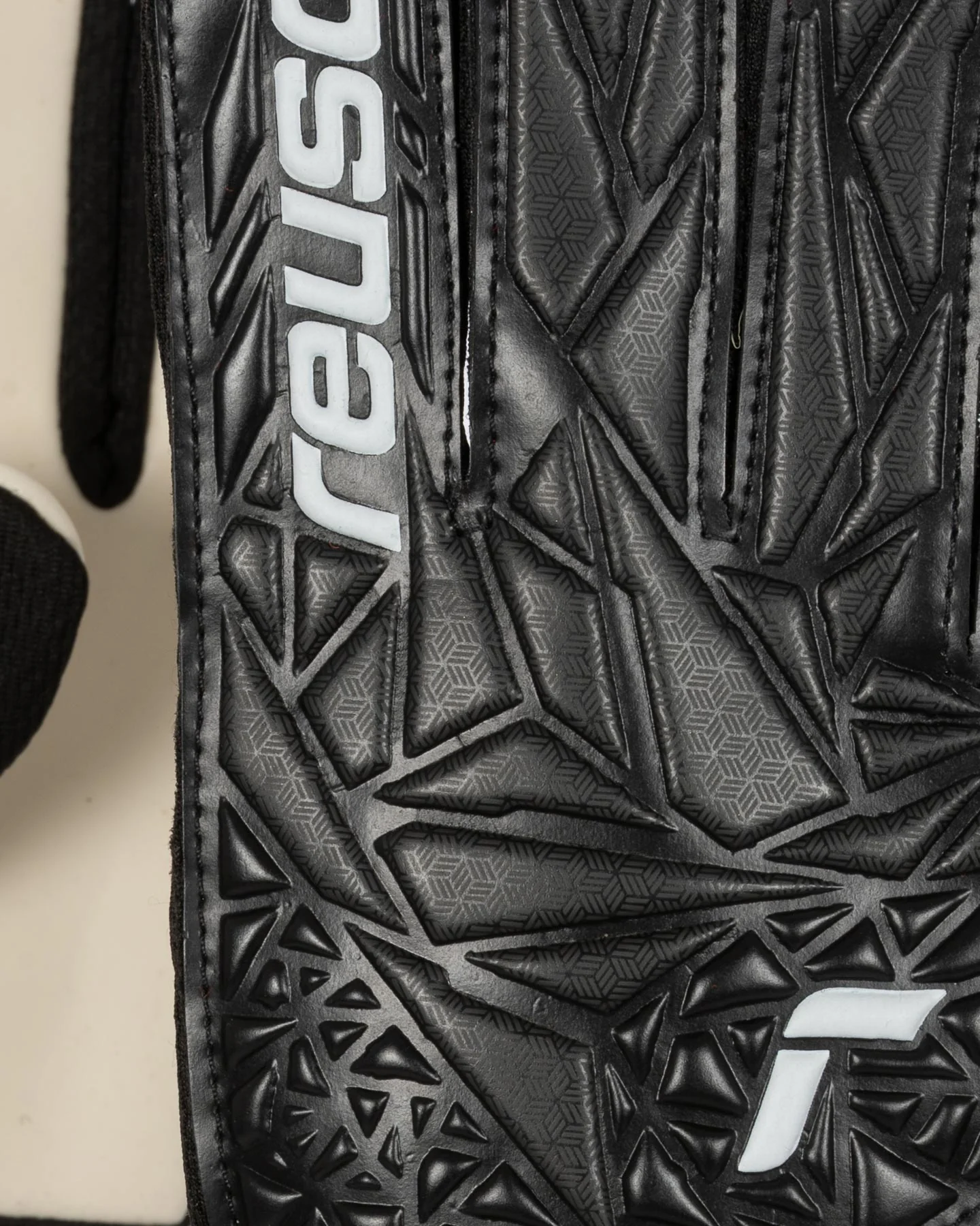 GUANTI PORTIERE REUSCH ATTRAKT STARTER SOLID M - Image 2