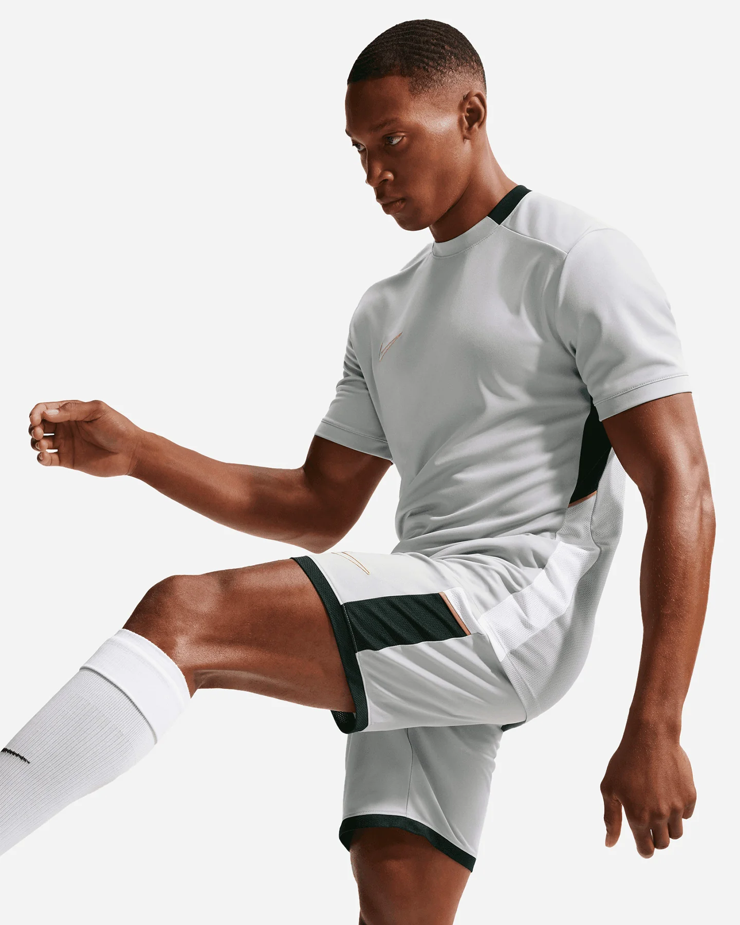PANTALONCINI CALCIO NIKE DRI FIT ACADEMY 25 KP BR M - Image 6