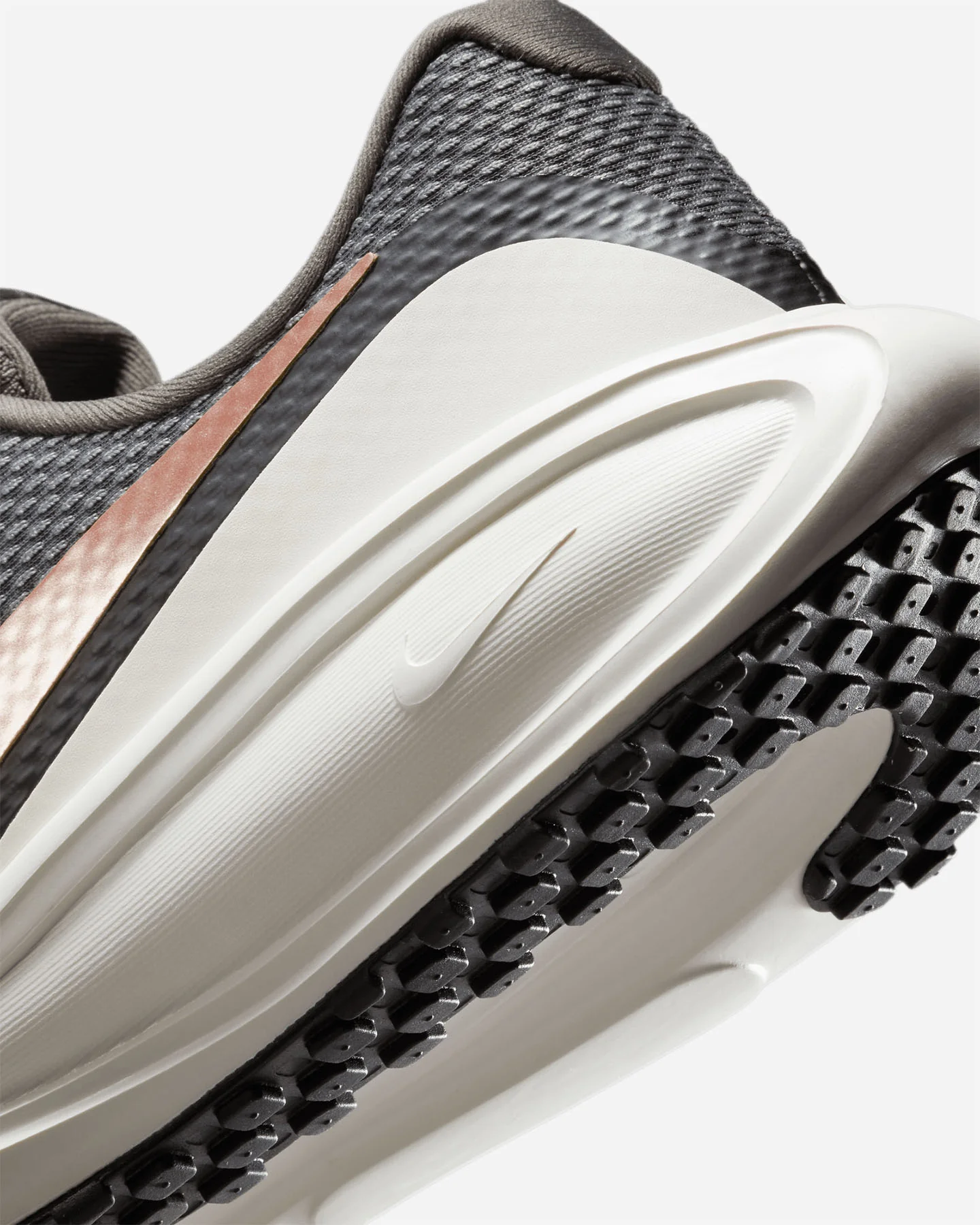 SCARPE RUNNING NIKE REVOLUTION 8 W - Image 6