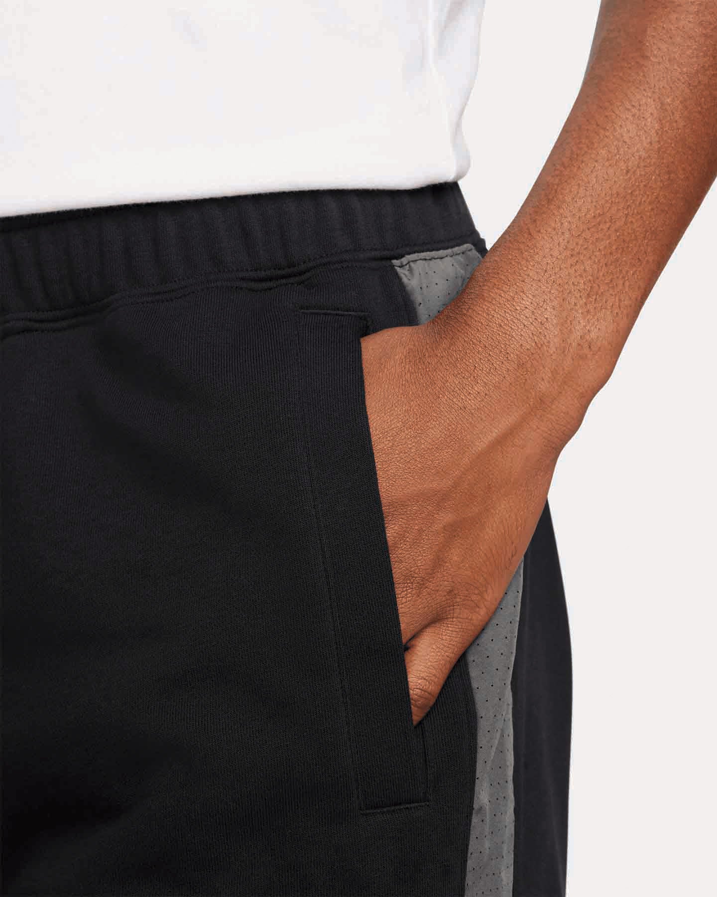 SHORT NIKE SMALL LOGO FNG NERO - Image 149