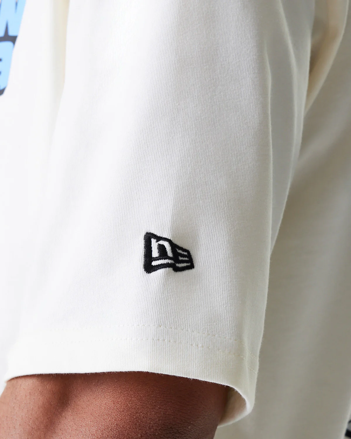 T SHIRT NEW ERA GRAPHIC M - Image 6