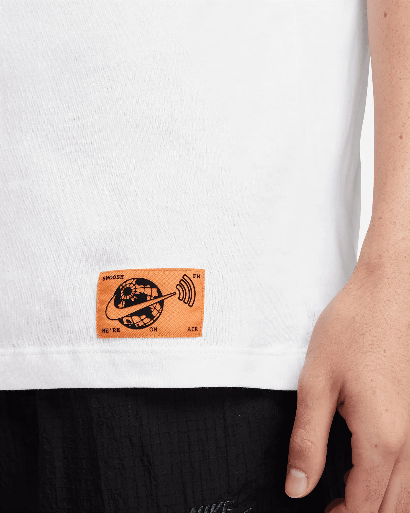 T SHIRT NIKE SPORTSWEAR GRAPHIC M - Image 6