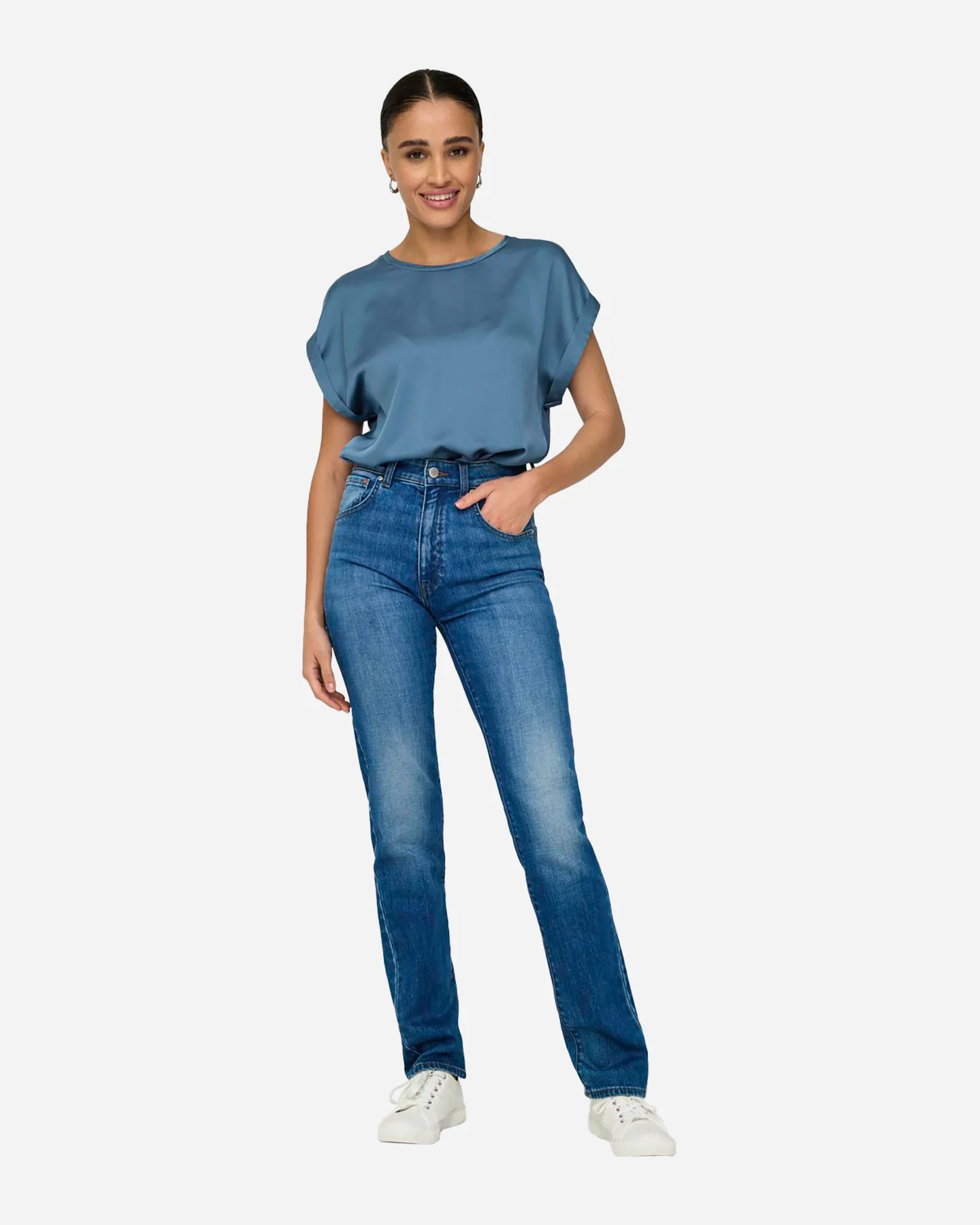 T SHIRT ONLY LIEKE W - Image 4